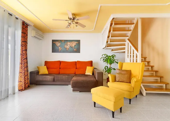 Colina 펜션 마스팔로마스